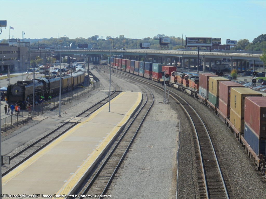 UP 844, BNSF 4266 & 4687